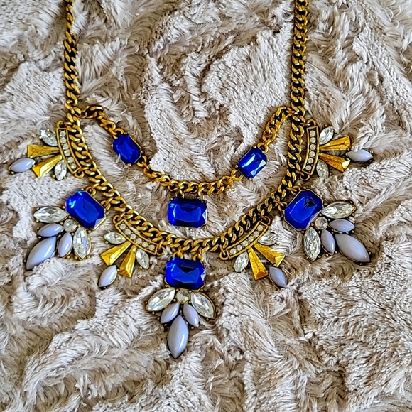 Beautiful Necklace and Earrings 💙 - Picture 1 of 3